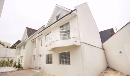 Casa com 3 quartos à venda na Rua João Tschannerl, 60, Vista Alegre, Curitiba por R$ 750.000