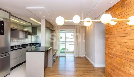 Apartamento com 3 quartos para alugar na Rua Professor João Falarz, 555, Campo Comprido, Curitiba por R$ 4.100