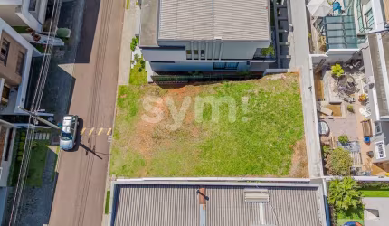 Terreno em condomínio fechado à venda na Rua Doutor Lubumir Viergbiski, 220, Campo Comprido, Curitiba por R$ 848.000