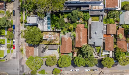 Terreno à venda na Rua Myltho Anselmo da Silva, 1360, Mercês, Curitiba por R$ 990.000
