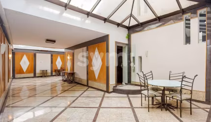 Casa com 3 quartos à venda na Avenida Iguaçu, 2939, Água Verde, Curitiba por R$ 2.800.000