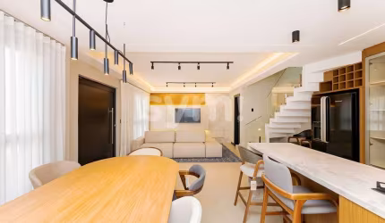 Casa em condomínio fechado com 3 quartos para alugar na Avenida Cândido Hartmann, 5118, Santa Felicidade, Curitiba por R$ 12.000