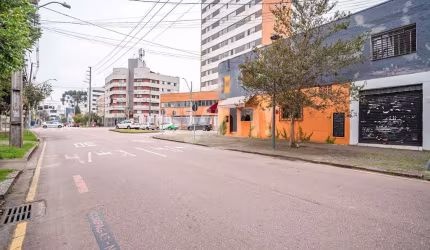 Ponto comercial para alugar na Rua Sete de Abril, 645, Alto da Rua XV, Curitiba por R$ 1.500