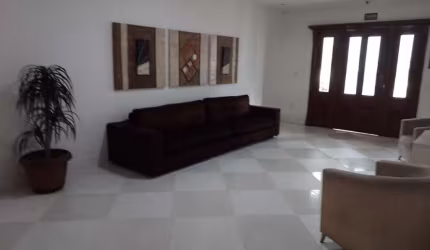 Apartamento com 2 dormitórios à venda, 76 m² por R$ 450.000,00 - Guilhermina - Praia Grande/SP