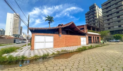 Casa com 3 dormitórios à venda, 160 m² por R$ 519.999,90 - Aviação - Praia Grande/SP