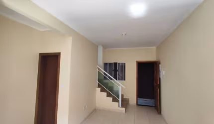 Sobrado á venda no Tude Bastos