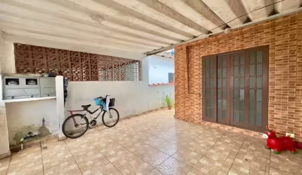 Casa com 3 dormitórios à venda, 163 m² por R$ 430.000,00 - Esplanada dos Barreiros - São Vicente/SP