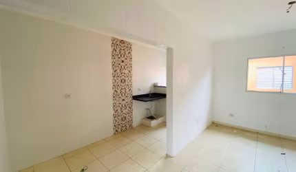 Casa de condomínio á venda no Melvi