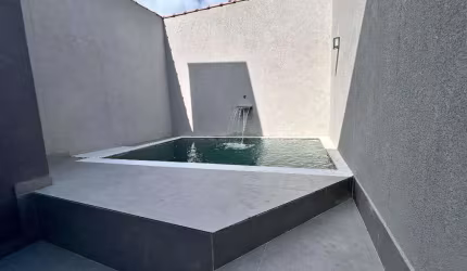Sobrado novo á venda na Aviação