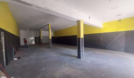 Salão á venda na Vila Mirim