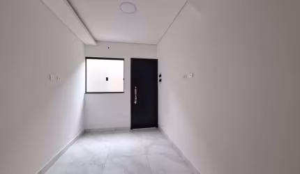 Casa à venda no Tude Bastos em Praia Grande - SP.
