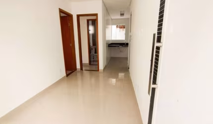 Casa à venda na Vila Mirim em Praia Grande - SP