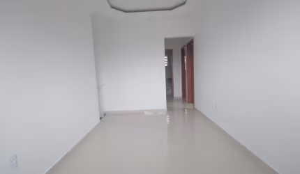 Casa sobreposta alta de condomínio à venda no Tude Bastos em Praia Grande - SP