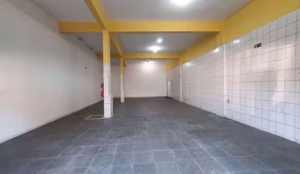 Galpão Comercial para alugar na Vila Tupiry em Praia Grande - SP