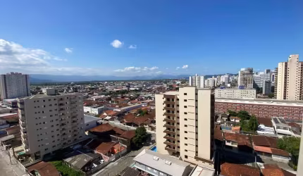 Apartamento à venda na Vila Tupi em Praia Grande - SP.