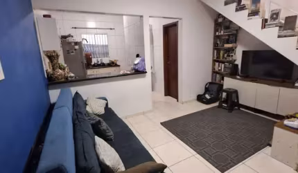 Sobrado com 2 dormitórios à venda, 65 m² por R$ 300.000,00 - Jardim Alice - Praia Grande/SP