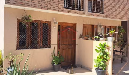 Casa de Condomínio 79m² 2 dormitorios, 1 vaga de garagem