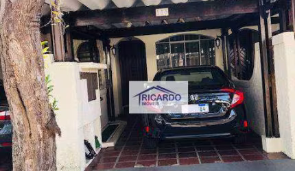 Sobrado em condomínio fechado, 3 dormitórios, oportunidade!