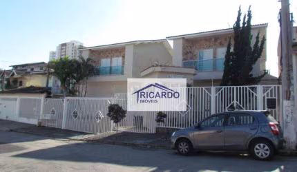 Belo sobrado em condomínio fechado, 3 suítes, 4 vagas,  ótima localização!!!