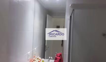 Sobrado mobiliado, 3 suítes, 8 vagas, Centro