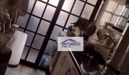 Apartamento com 2 dormitórios à venda, 56 m² por R$ 225.000,00 - Cocaia - Guarulhos/SP