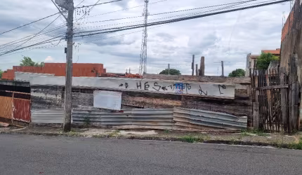 Terreno com estrutura e projeto (Vila Fiore)