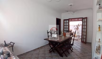 Casa com 3 dormitórios para alugar, 210 m² por R$ 4.655,00/mês - Jardim das Nações - Taubaté/SP