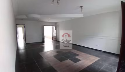 Casa para alugar, 221 m² por R$ 3.180,01/mês - Centro - Taubaté/SP