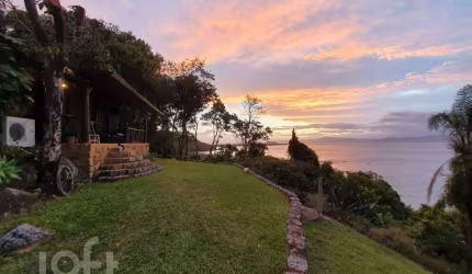 Casa à venda na Servidão José Cardoso de Oliveira, 704, Praia do Forte, Florianópolis, 226 m2 por R$ 18.000.000