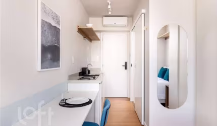 Apartamento com 1 quarto à venda na Rua da Quaresmeira Roxa, 431, Cachoeira do Bom Jesus, Florianópolis, 15 m2 por R$ 325.000