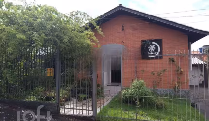 Casa com 3 quartos à venda na Rua Professora Maria Madalena Moura Ferro, 205, Estreito, Florianópolis, 150 m2 por R$ 800.000