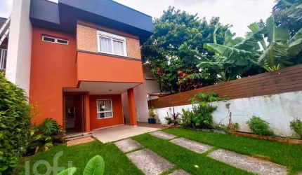 Casa com 3 quartos à venda na Servidão Canto das Pérolas, 45, Campeche, Florianópolis, 128 m2 por R$ 1.350.000
