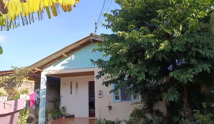 Casa à venda na Servidão dos Amigos, 380, Vargem do Bom Jesus, Florianópolis, 125 m2 por R$ 350.000