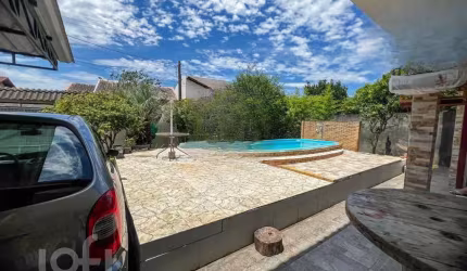 Casa com 4 quartos à venda na Servidão Alcidomiro Flores, 198, Rio Tavares, Florianópolis, 144 m2 por R$ 2.544.000