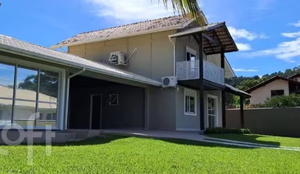 Casa em condomínio fechado com 3 quartos à venda na Rua Isid Dutra, 175, Sambaqui, Florianópolis, 250 m2 por R$ 2.290.000