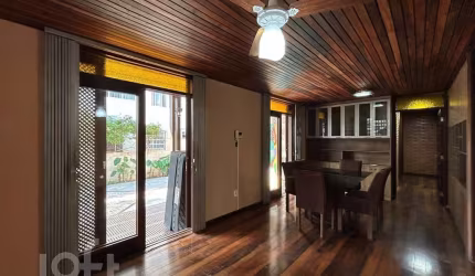 Casa com 4 quartos à venda na Rua João Luiz da Silva Brito, 334, Canasvieiras, Florianópolis, 183 m2 por R$ 1.800.000