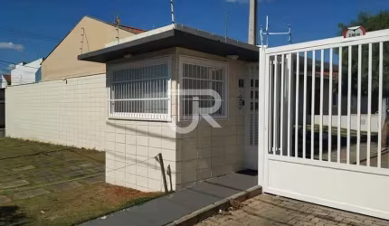 Casa à venda no bairro Vila Helena em Sorocaba/SP