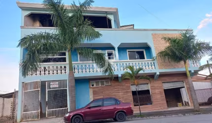 Sobrado à venda no bairro Jardim Santa Catarina em Sorocaba/SP