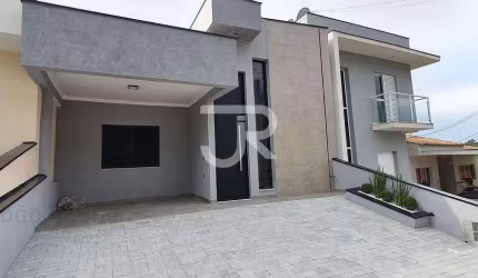Casa à venda no bairro Horto Florestal Iii em Sorocaba/SP