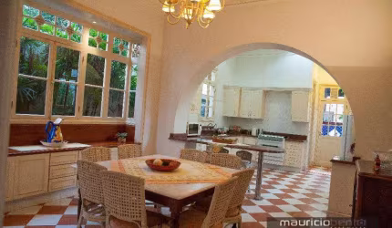 Casa com 3 dormitórios à venda, 436 m² por R$ 2.400.000,00 - Vila Rezende - Piracicaba/SP