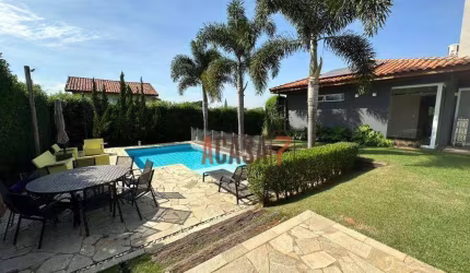 Casa à venda no Condomínio Portal do Sabiá - Araçoiaba da Serra, SP.
