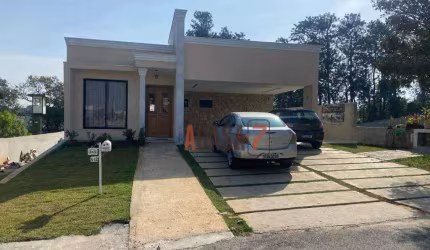 Casa com 4 dormitórios à venda, 346 m² - Condomínio Village Araçoiaba - Araçoiaba da Serra/SP