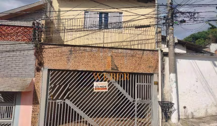 Sobrado 3 dormitórios, 1 suíte, 2 vagas com piscina e quintal- Jd. Catanduva