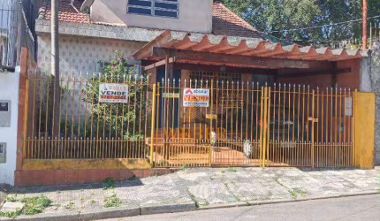 Casa térrea isolada em ótima localização