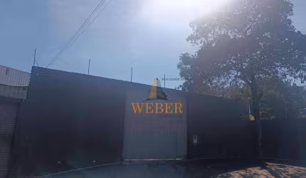 Galpão 800M² com quatro salas, e 2 banheiros - Jd. Arpoador