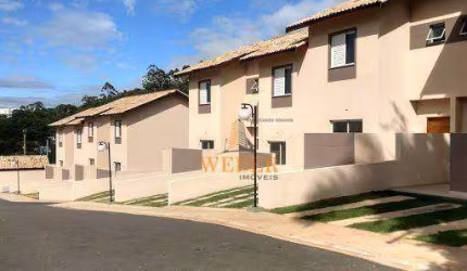Sobrado de condomínio em ótima localização