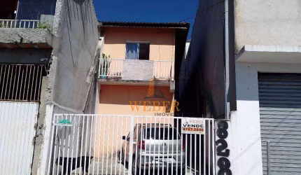 Ótima casa bem localizada