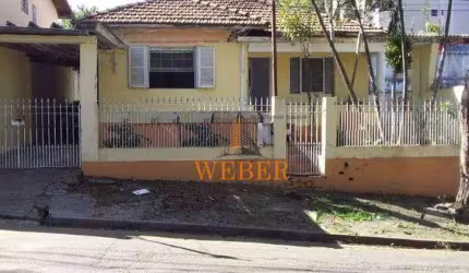 Casa térrea 3 dormitórios, 4 vagas com Edícula - Jd. Celeste