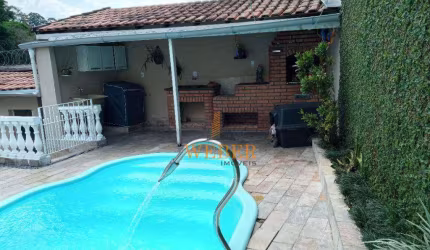 Casa térrea com piscina - Campo Limpo