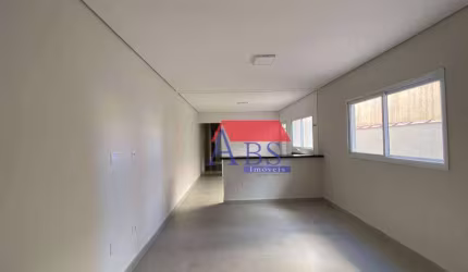 Casa com 3 dormitórios à venda. Aceita FGTS e financiamento.